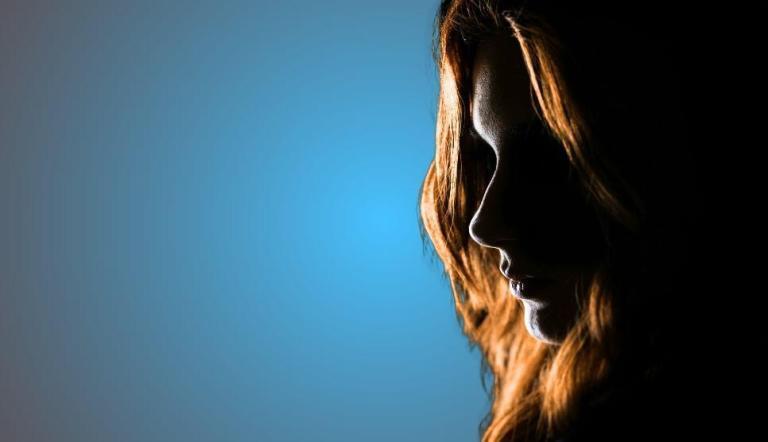 Kobieta po plastyka nosa u dr Kurmanow